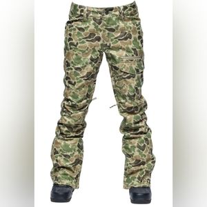L1ta Scarlett Snowboard Pants Size Small Duck Camo Stretch Slim Fit